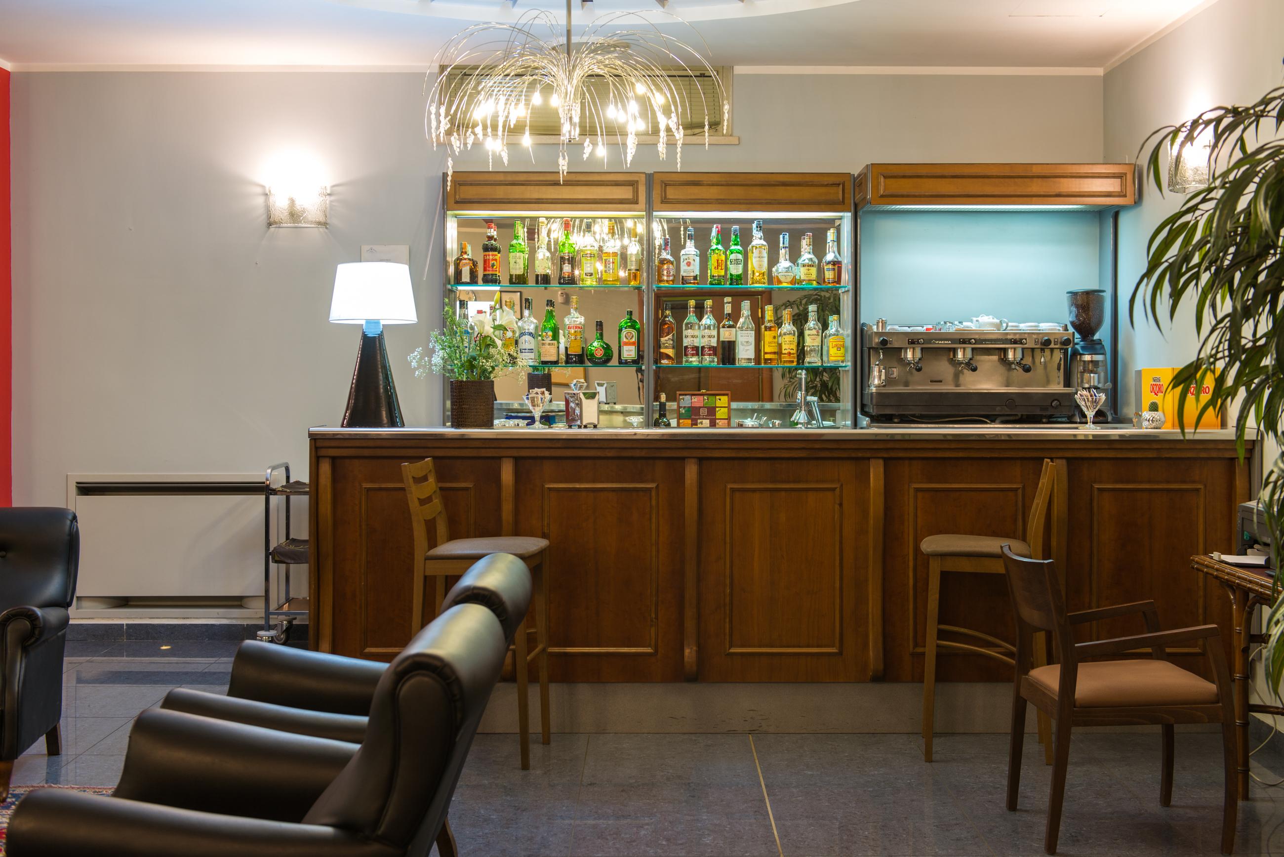 Royal Hotel Cosenza Esterno foto
