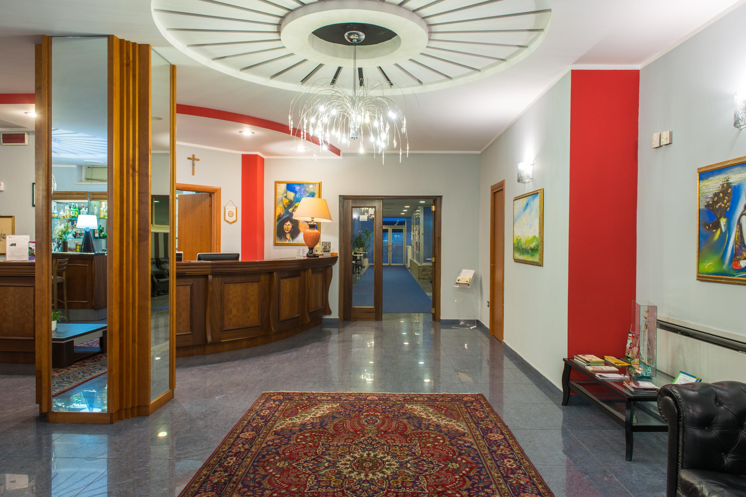 Royal Hotel Cosenza Esterno foto