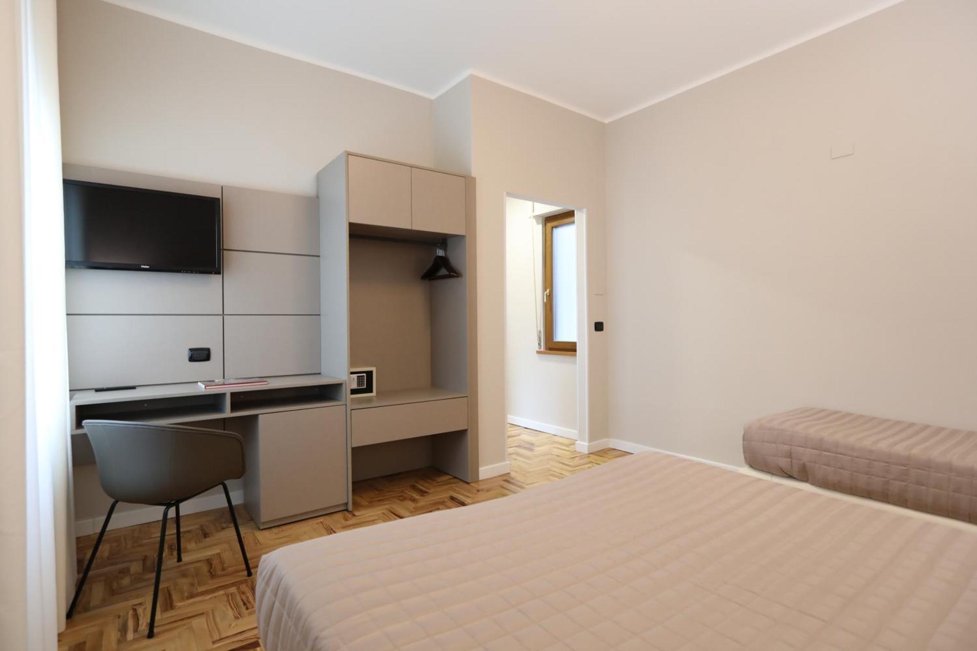 Royal Hotel Cosenza Esterno foto