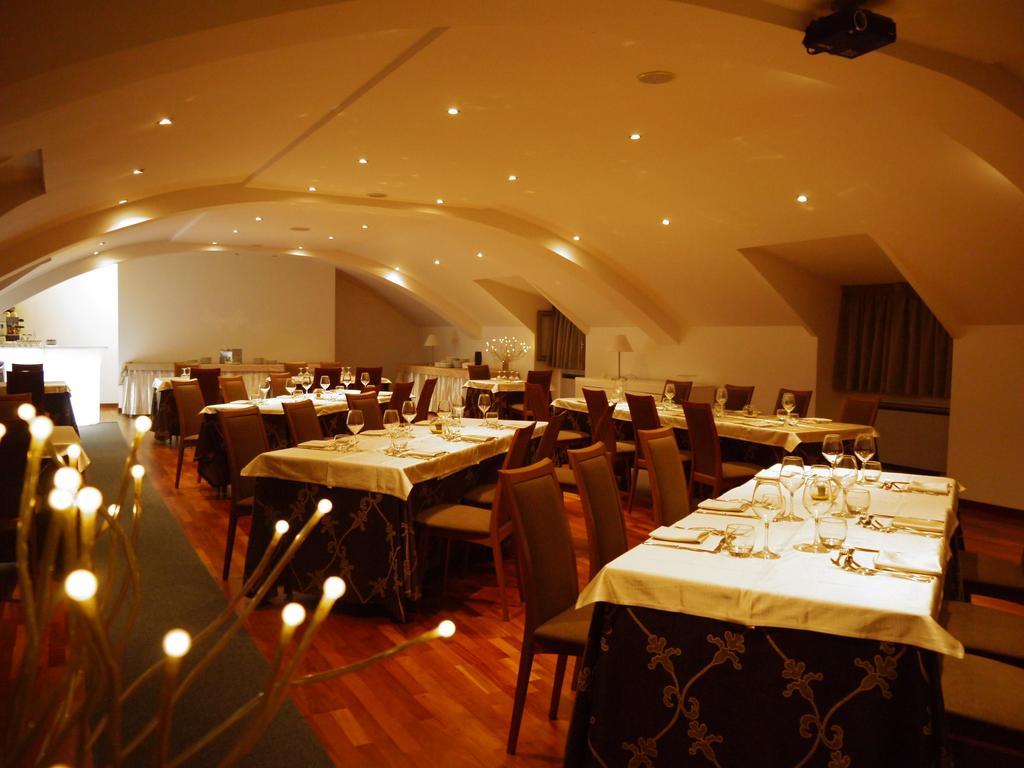 Royal Hotel Cosenza Esterno foto