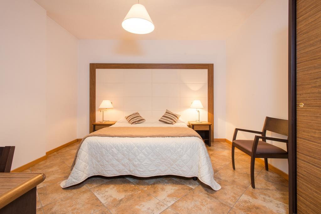 Royal Hotel Cosenza Esterno foto